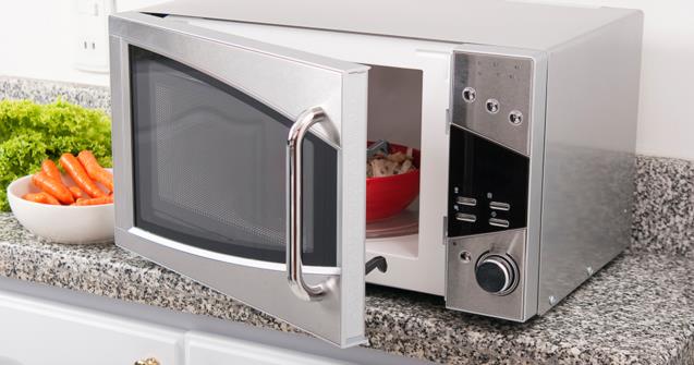 l utilisation du four a micro ondes dangereux ou securitaire 