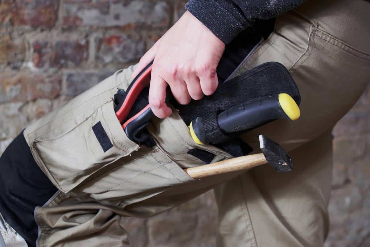 les criteres essentiels pour choisir des pantalons de travail robustes et confortables