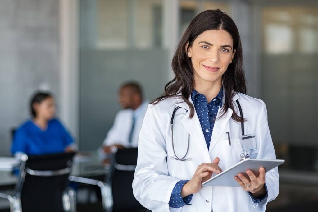 blouse médicale pour femme pour professionnel santé