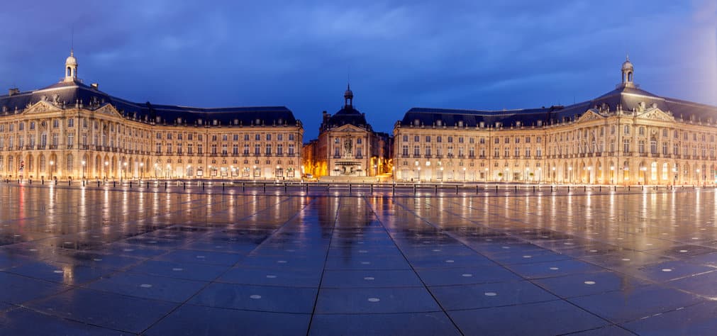 place de la bourse in bordeaux
